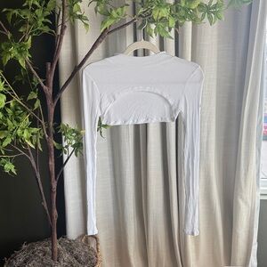 Alo YOGA White Shrug Crop Top